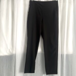 Yogalicious black ankle pants Size Small hip to hip 15” inseam 27”